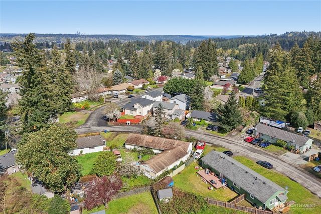 2008 Harrington Circle NE, Renton, WA 98056