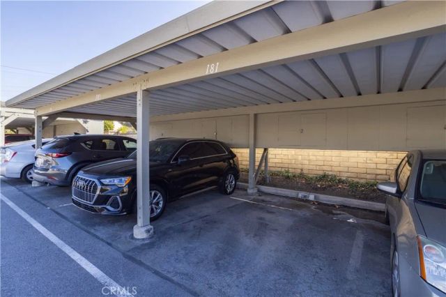 27610 Susan Beth C, Saugus, CA 91350