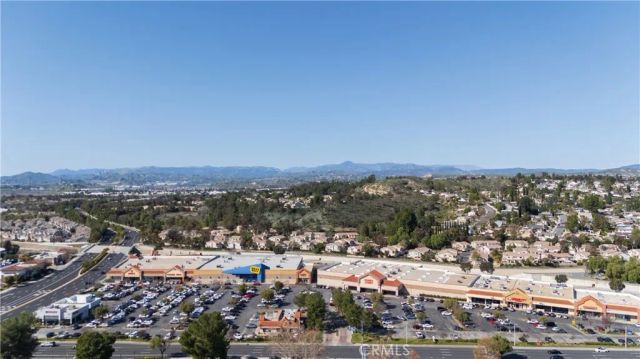 27610 Susan Beth C, Saugus, CA 91350