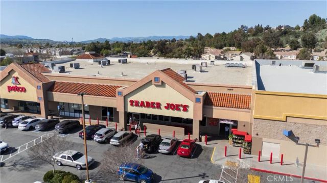 27610 Susan Beth C, Saugus, CA 91350