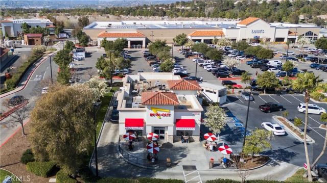 27610 Susan Beth C, Saugus, CA 91350