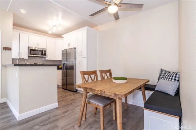 27610 Susan Beth C, Saugus, CA 91350