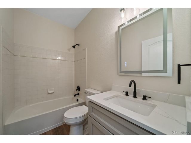 21097 Hawthorne Ln, Parker, CO 80138