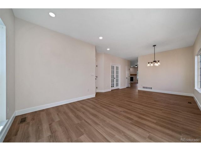 21097 Hawthorne Ln, Parker, CO 80138