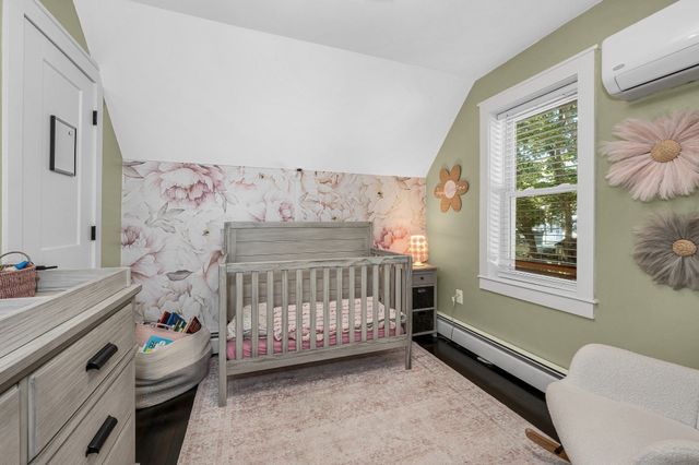 45 Agawam Ave, Haverhill, MA 01835