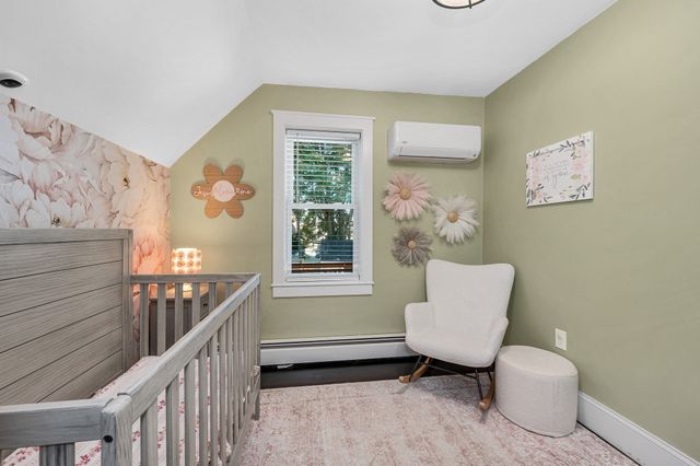45 Agawam Ave, Haverhill, MA 01835