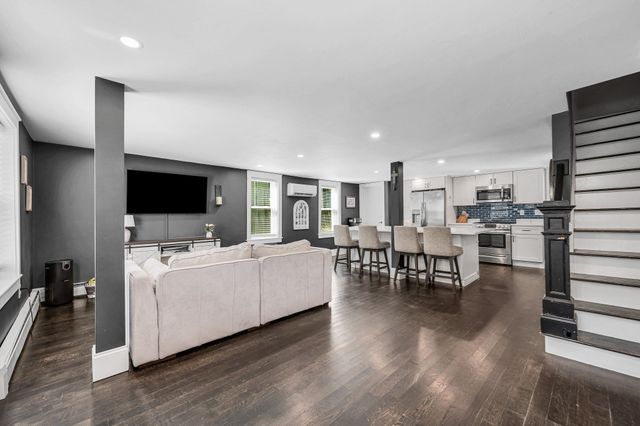 45 Agawam Ave, Haverhill, MA 01835