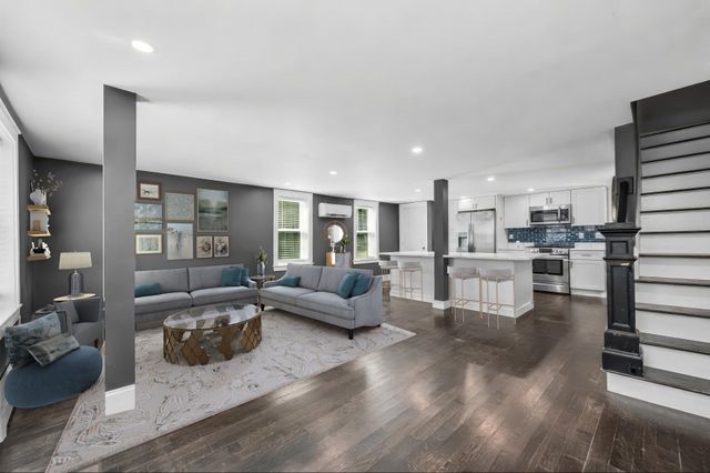 45 Agawam Ave, Haverhill, MA 01835