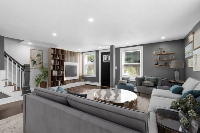 45 Agawam Ave, Haverhill, MA 01835
