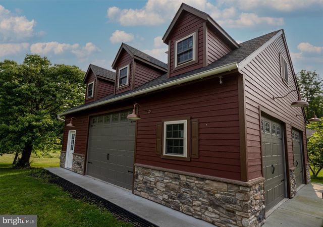 3498 CARLISLE RD, Gardners, PA 17324