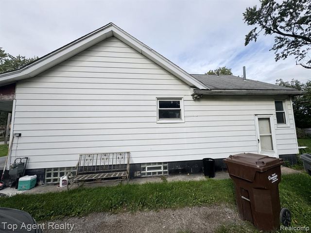 26406 Trowbridge Street, Inkster, MI 48141