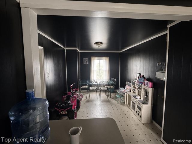 26406 Trowbridge Street, Inkster, MI 48141