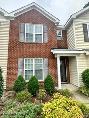 1300 Thomas Langston Road 8, Winterville, NC 28590