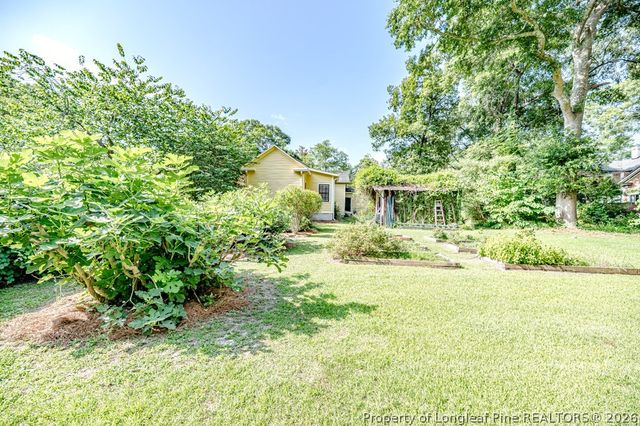 524 Carthage Street, Cameron, NC 28326