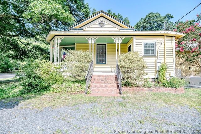524 Carthage Street, Cameron, NC 28326