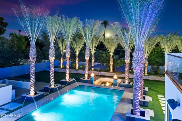 8037 N 7th Avenue, Phoenix, AZ 85021