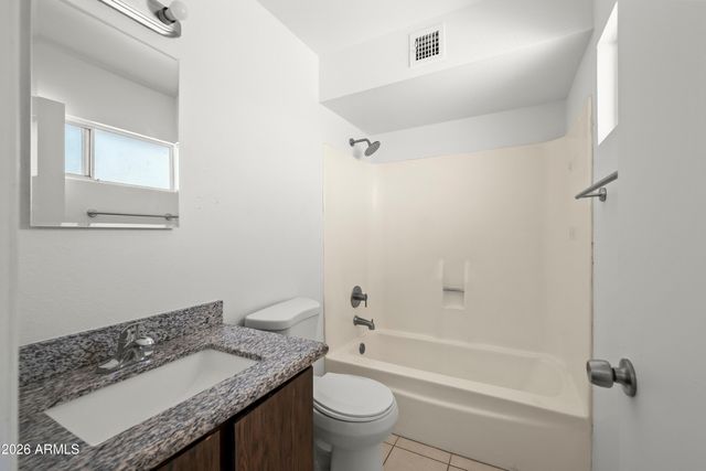 2130 W ENID Avenue, Mesa, AZ 85202