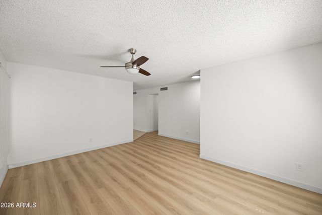 2130 W ENID Avenue, Mesa, AZ 85202
