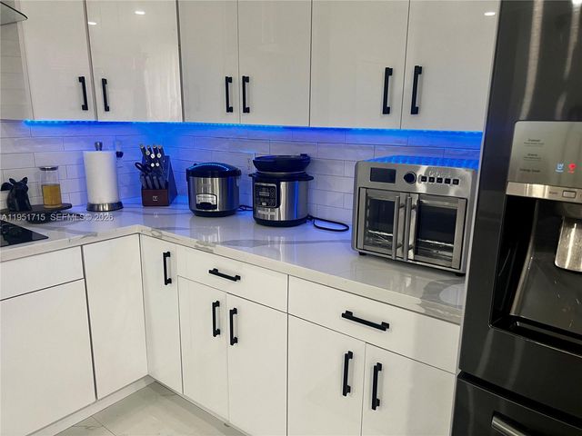 7848 SW 165th Ct, Miami, FL 33193