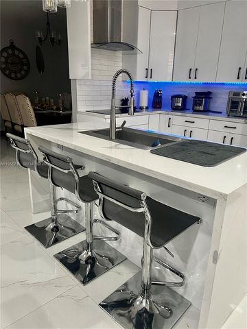 7848 SW 165th Ct, Miami, FL 33193