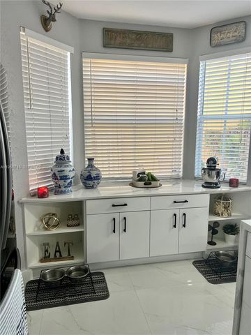 7848 SW 165th Ct, Miami, FL 33193