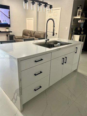 7848 SW 165th Ct, Miami, FL 33193