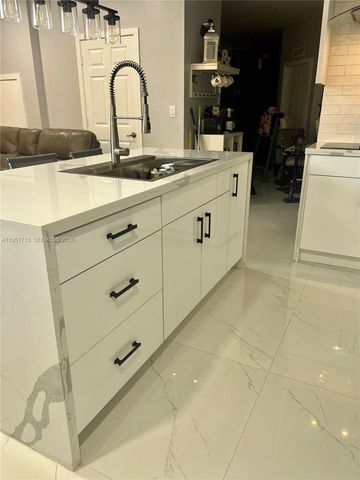 7848 SW 165th Ct, Miami, FL 33193