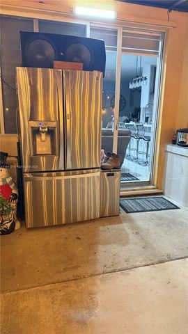 7848 SW 165th Ct, Miami, FL 33193