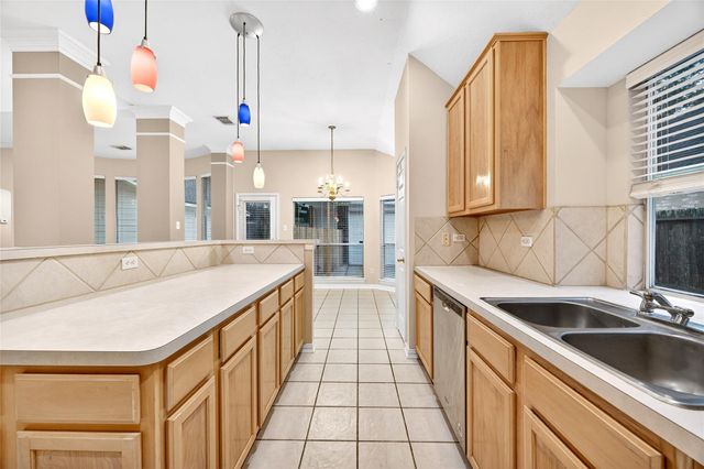 9910 Ripple Lake Drive, Houston, TX 77065