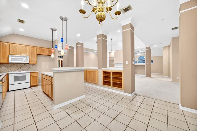 9910 Ripple Lake Drive, Houston, TX 77065