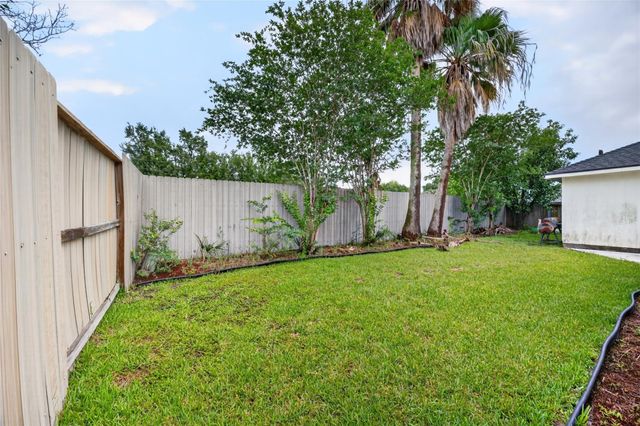 9910 Ripple Lake Drive, Houston, TX 77065