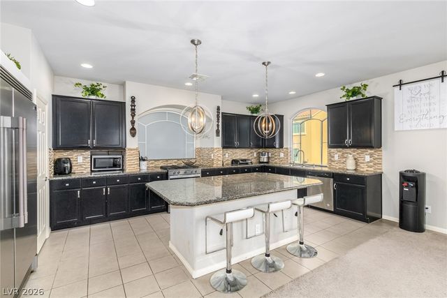 10176 Cascadia Creek Street, Las Vegas, NV 89141