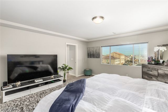 10176 Cascadia Creek Street, Las Vegas, NV 89141