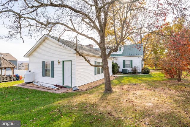 73 BELVEDERE FARM LANE, Charles Town, WV 25414