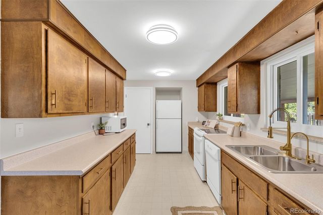 6679 W Louisiana Place, Lakewood, CO 80232