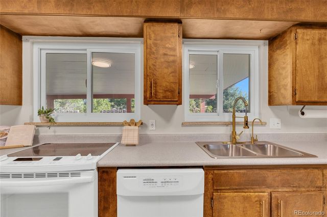 6679 W Louisiana Place, Lakewood, CO 80232