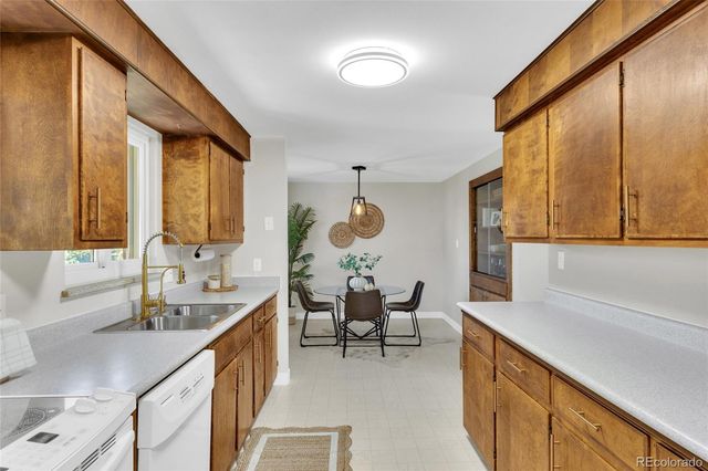 6679 W Louisiana Place, Lakewood, CO 80232