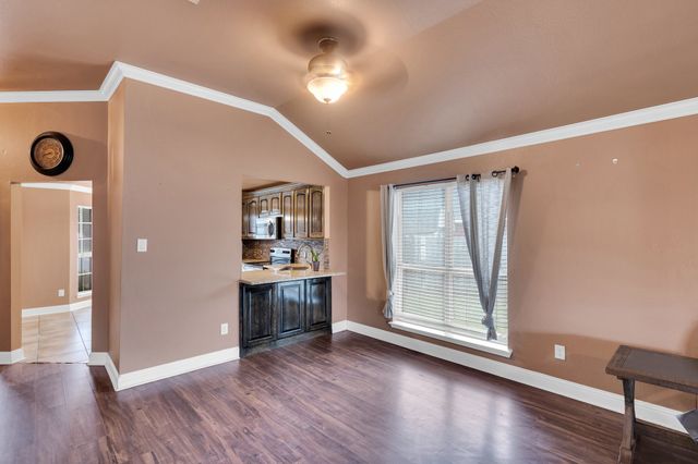 1006 Darren Drive, Burleson, TX 76028