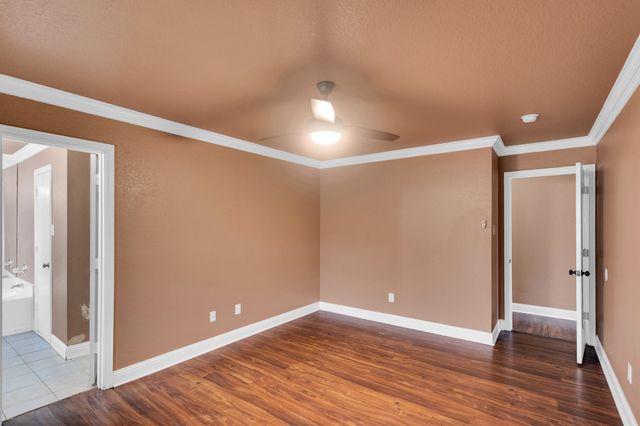 1006 Darren Drive, Burleson, TX 76028
