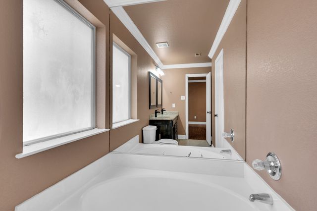 1006 Darren Drive, Burleson, TX 76028
