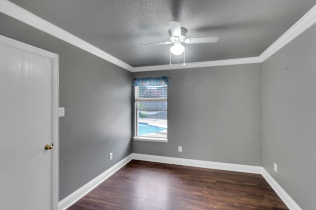 1006 Darren Drive, Burleson, TX 76028