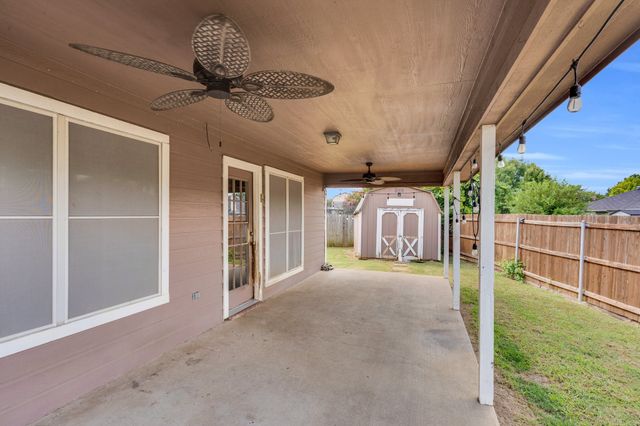1006 Darren Drive, Burleson, TX 76028