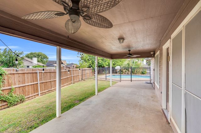 1006 Darren Drive, Burleson, TX 76028