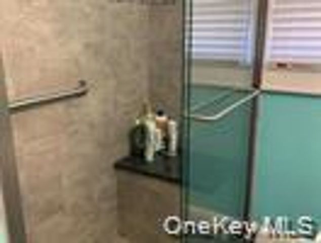 77 Illinois Avenue Main, Long Beach, NY 11561