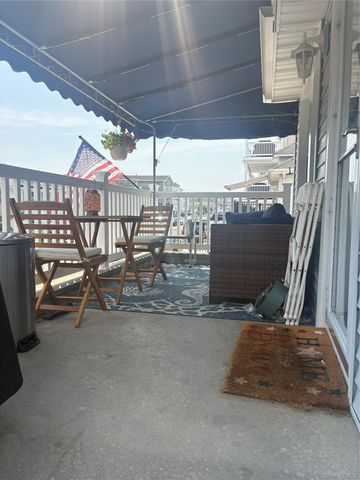 77 Illinois Avenue Main, Long Beach, NY 11561