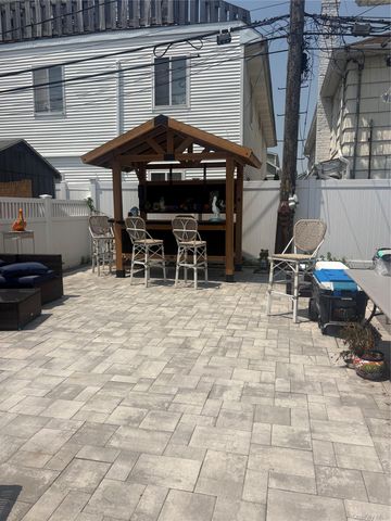 77 Illinois Avenue Main, Long Beach, NY 11561