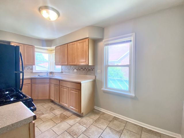 518 156th Place, Calumet City, IL 60409
