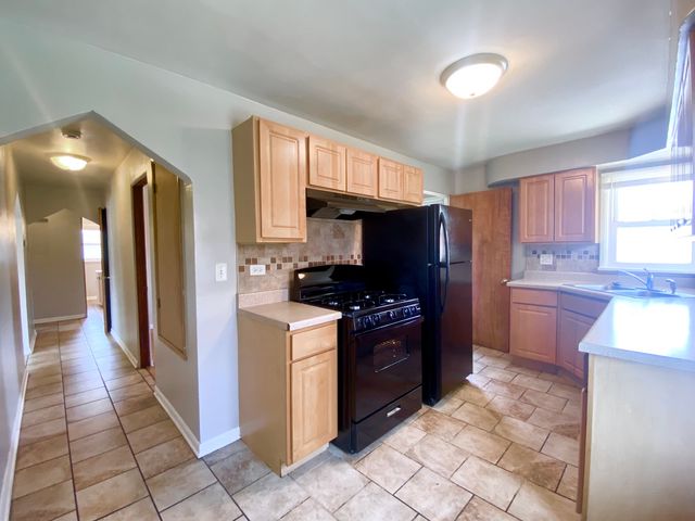 518 156th Place, Calumet City, IL 60409