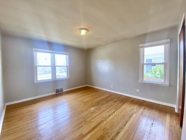 518 156th Place, Calumet City, IL 60409