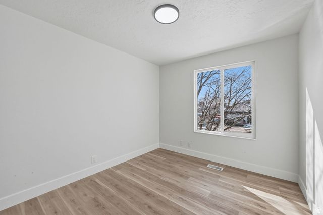 2826 N 1600 E, Layton, UT 84040